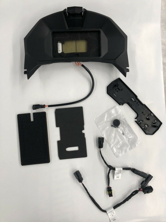 860202169 Дверца ящика перчаточного Ski-Doo