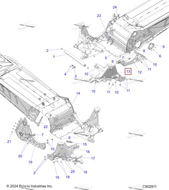 1028706 В сборе клипса левый включает STUDS REQUIRES ADHESIVE