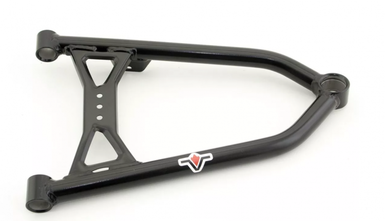 505073985 Рычаг левый верхний VOEVODA 38" LYNX Ranger Commander BRP SKI-DOO Expedition FreeRide (Платформа Rev XU 2015-*, Rev XM 2015-2019)