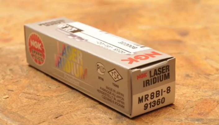 415129944 Spark Plug 900 ACE MR8BI NGK  Свеча зажигания MR8BI-8 NGK 91360 420897093
