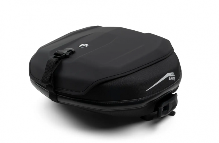 860202449 Сумка 21L Ski-Doo  LinQ 5.5 US Gal (21 L) SR Tunnel Bag