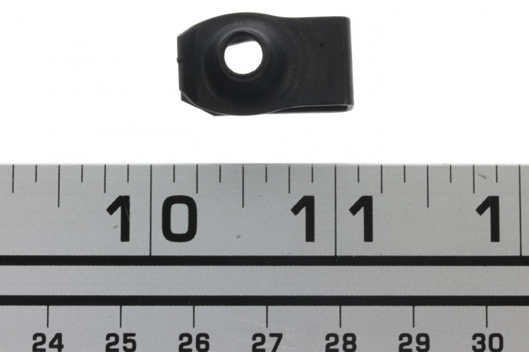 250100113 EXTRUDED PANEL NUT M6 X 1.0 Гайка клипса закладная M6