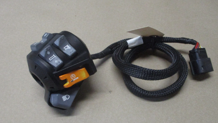 515178196 блок кнопок снегохода BRP Ski-Doo Lynx