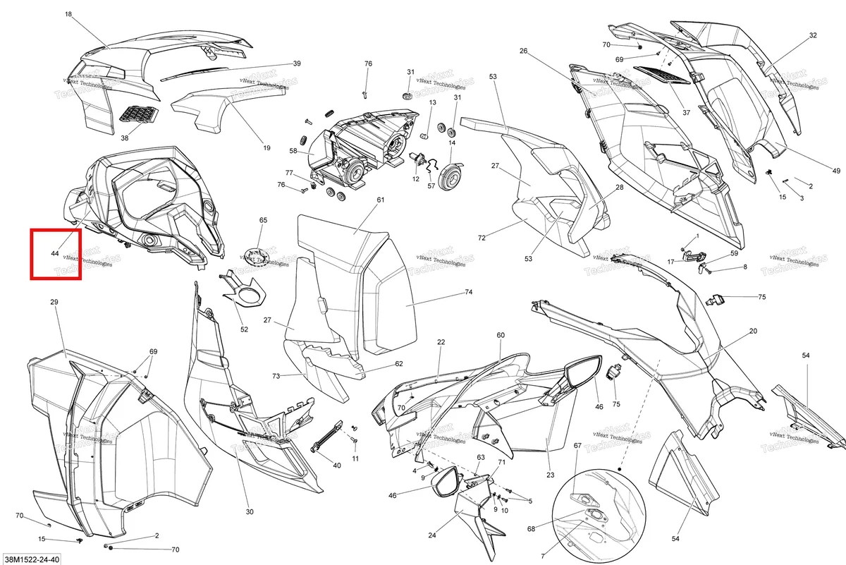Деталь 517303971 на схеме узла 2015 Ski-Doo GRAND TOURING LE 1200 XR137 Hood Le