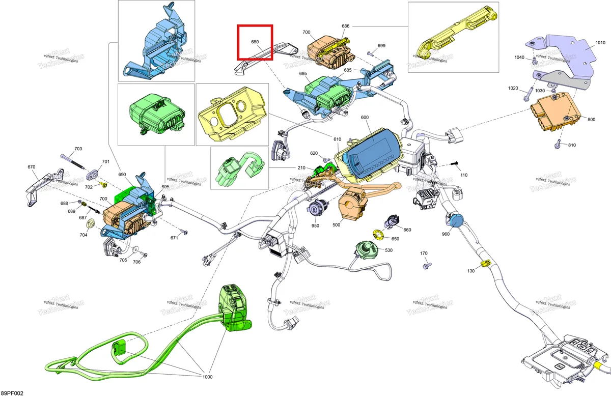 Деталь 705015025 (Правый крышка Can-Am Outlander 4x4 DPS 700 (2025) (705015025)) на схеме узла 2026 Can-Am OUT-MAX - 6X6 - DPS - 700 EFI - 2FTB - Granite Grey Electric - Front Section